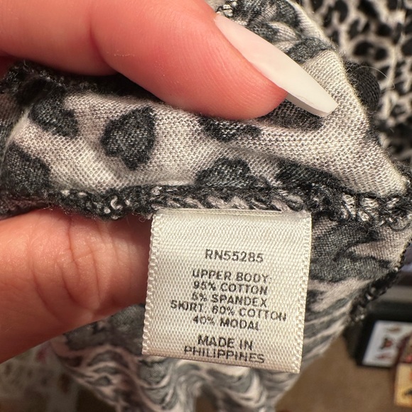 Strapless ruffled Express dress. Cheetah print. Size medium. Good condition. - Picture 4 of 4